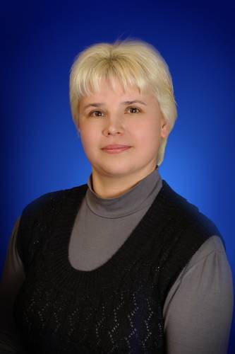 Лапицкая Елена Николаевна.